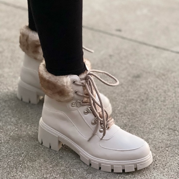 Bone Lace-up Combat boot with faux fur ankle cuff - Picture 5 of 16